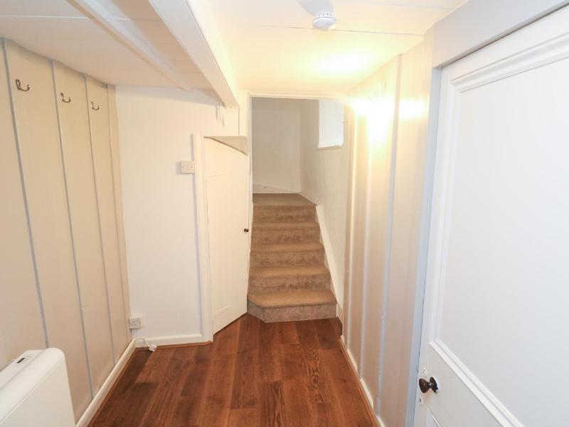 Sunnyvale Cottage - image 22