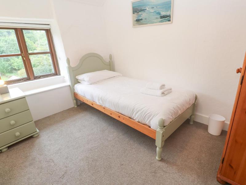 Sunnyvale Cottage - image 34