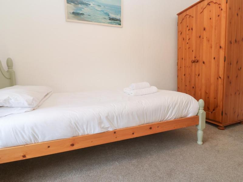 Sunnyvale Cottage - image 8