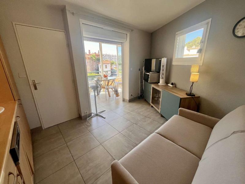 Appartement T2 à Cavalaire proche plage pour 4 pers ascenseur inclus - FR-1-226B-242 - image 6