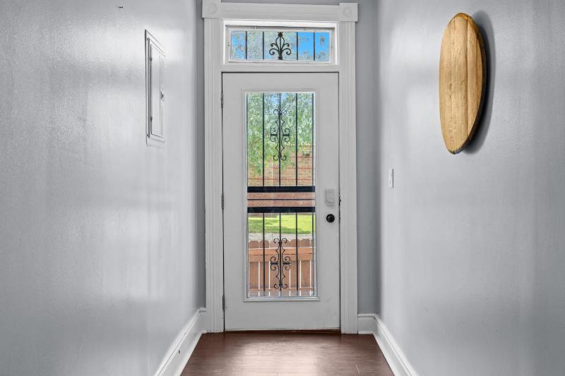 Newly-renovated Stylish Home in Louisville KY - image 16