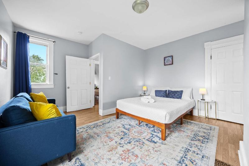 Newly-renovated Stylish Home in Louisville KY - image 12