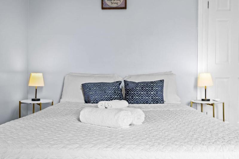 Newly-renovated Stylish Home in Louisville KY - image 23