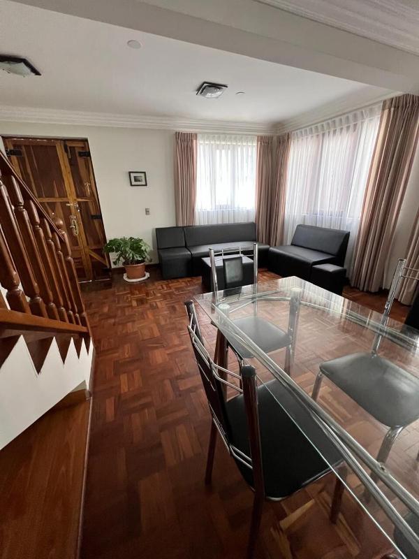 Private house in downtown Sucre - image 1
