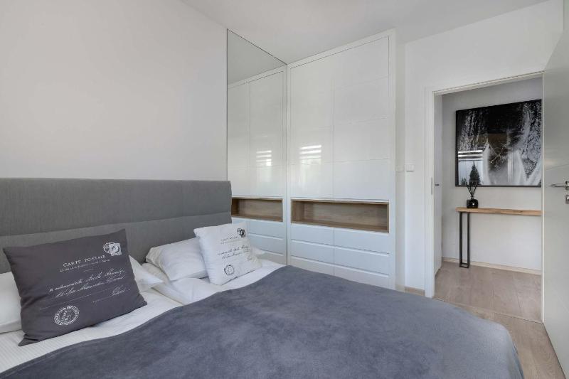 Osiedle Feniks Apartament z Basenem & Sauną i Salą Zabaw by Noclegi Renters - image 7