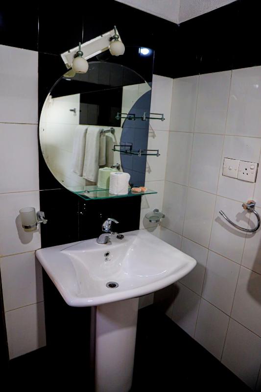 Villana Villa Bentota - image 20