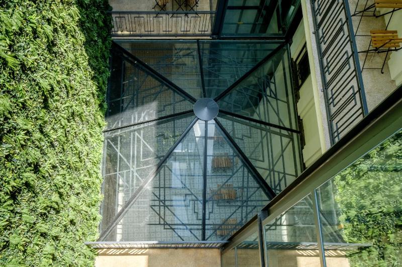 Art Deco 21 Luxury 2BR Apartment Downtown Metro AC - image 12