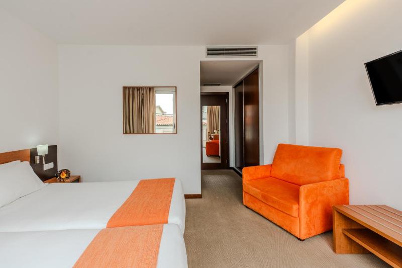 Double or Twin Room image 1