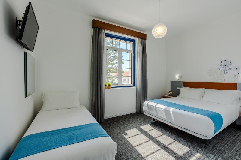 Premium Triple Room  image 4