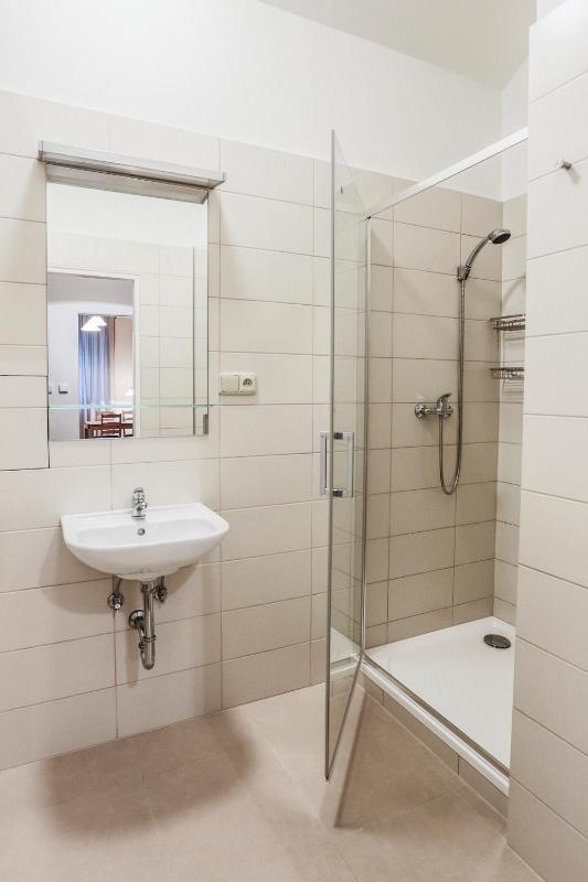 Apartment image 3