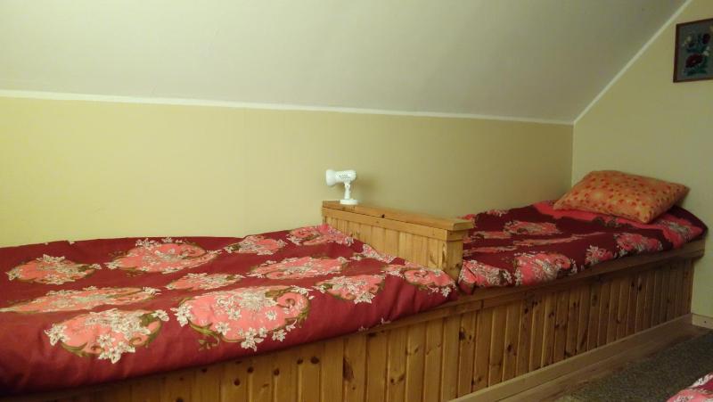 Quadruple Room with Shared Bathroom image 4