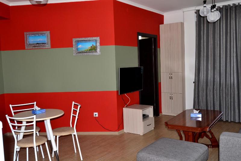 One-Bedroom Apartment image 3