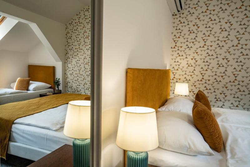 Triple Room image 3