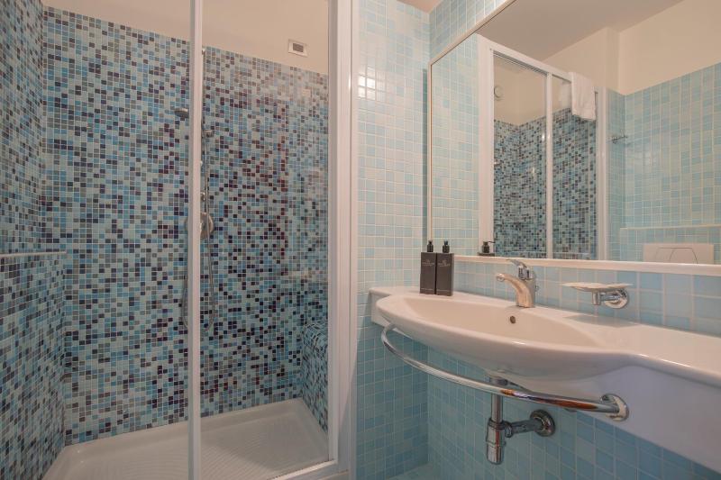 Superior Double or Twin Room image 3