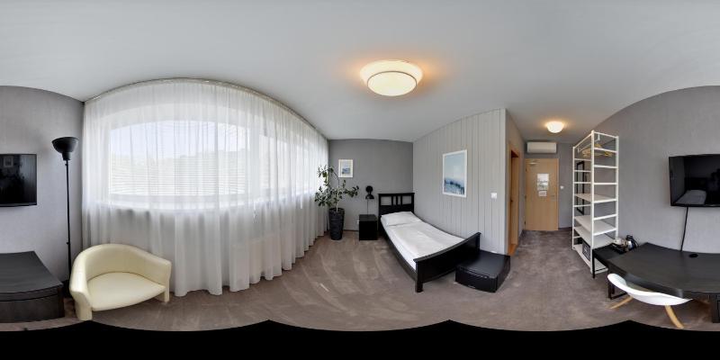 Single Room image 3