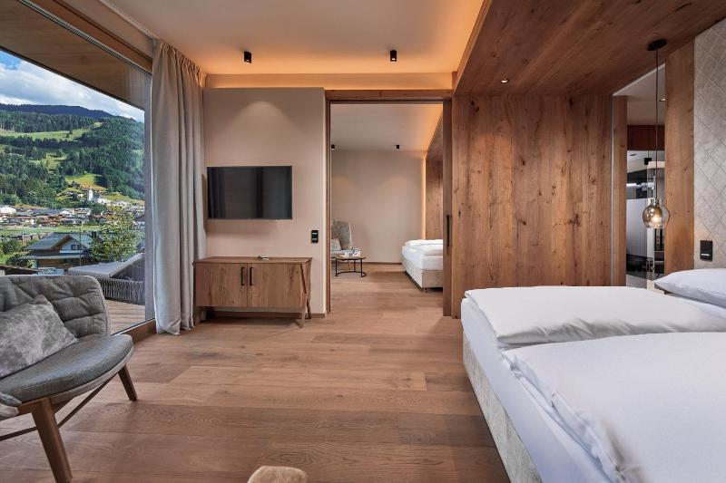 Suite with Mountain View image 1