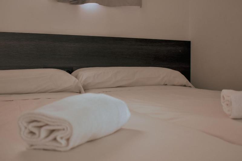 Studio Apartment image 4