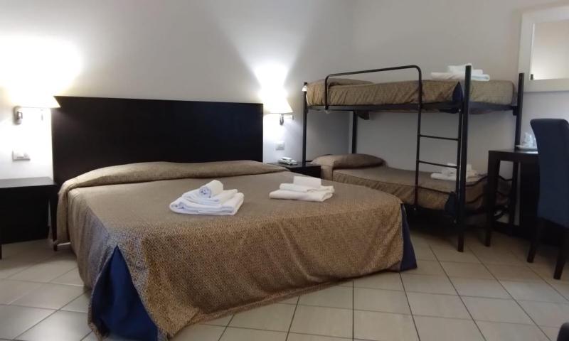 Quadruple Room image 1