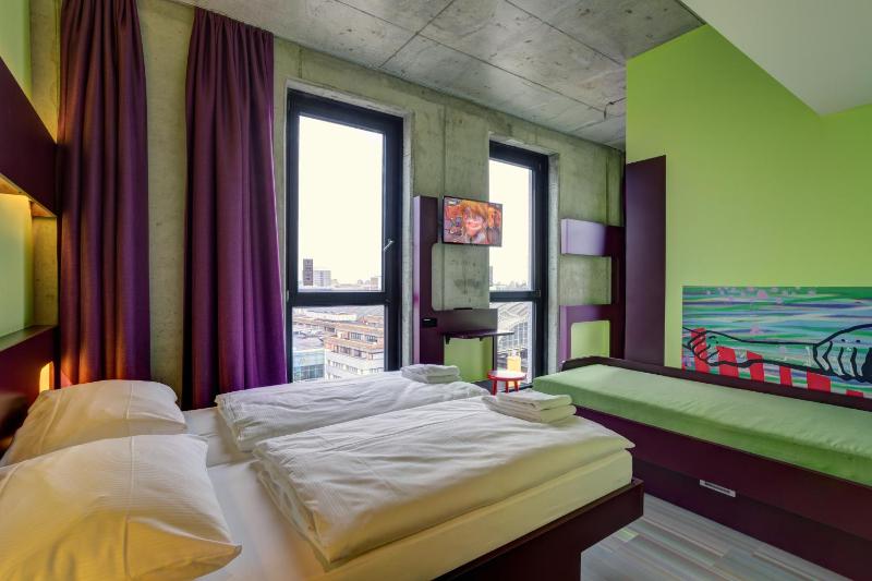 Triple Room image 4