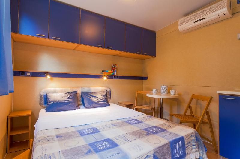Double Room image 4