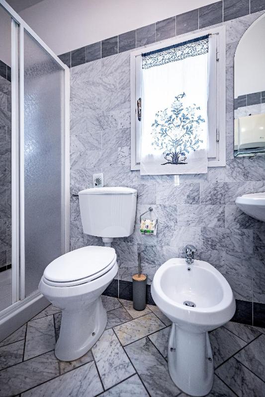 Double Room with Private External Bathroom image 4