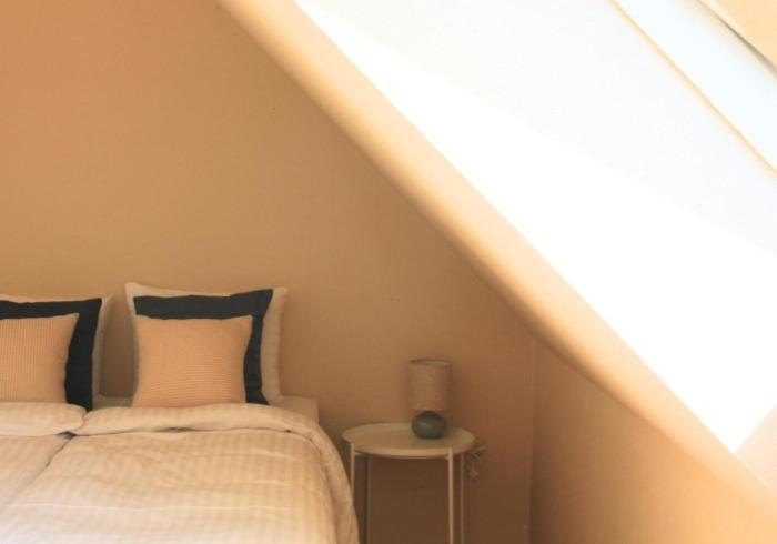 Double Room with Shared Bathroom image 1
