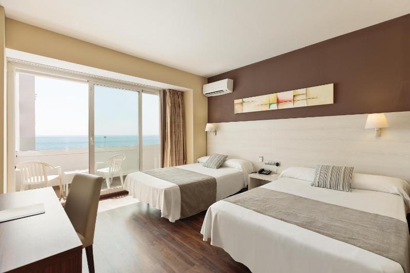 Superior Double Room (2 Adults) image 1