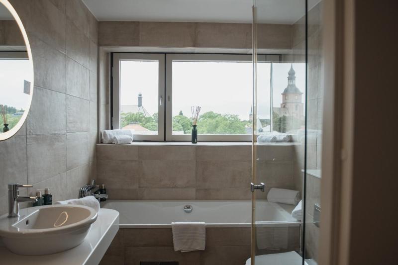 Junior Suite image 2