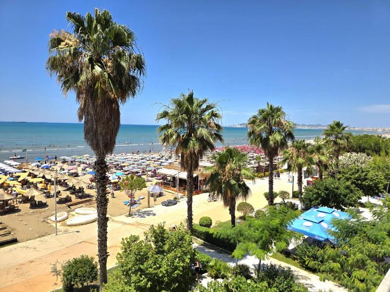 Beachfront & Sea View Apartment - image 14