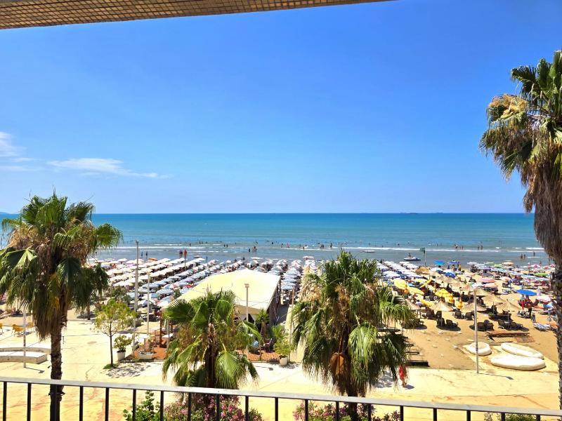 Beachfront & Sea View Apartment - image 3