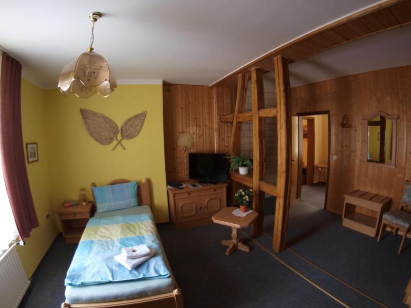 Single Room image 2