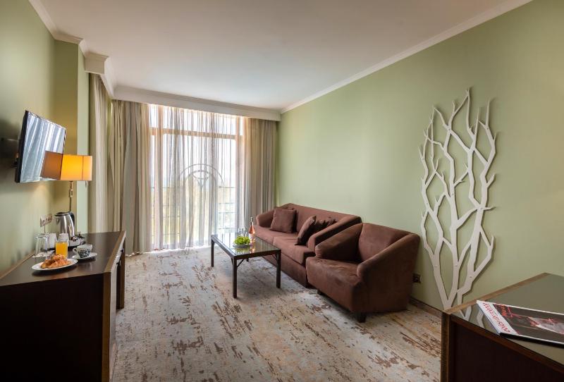 Suite Side Sea View image 2