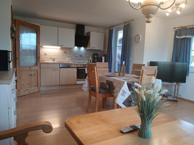Two-Bedroom Apartment with Balcony and Panoramic View image 4