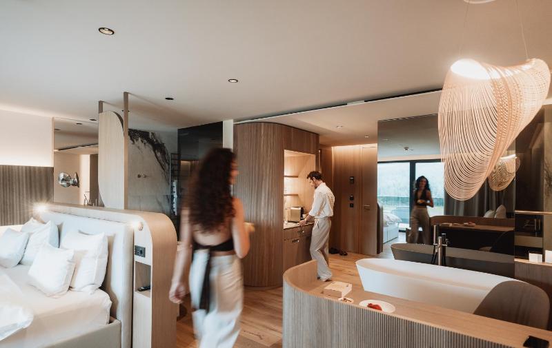 Suite with Terrace image 3