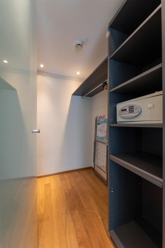 One-Bedroom Apartment with Balcony image 2