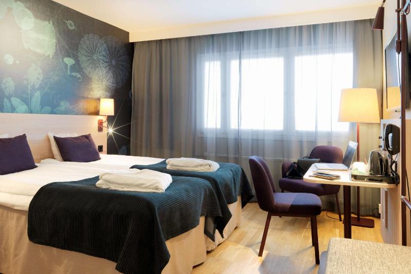 Superior Twin Room image 1
