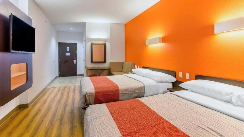 Deluxe Quadruple Room - Non-Smoking image 1
