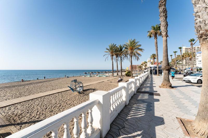 MalagaSuite ArcoSur Beach - image 26