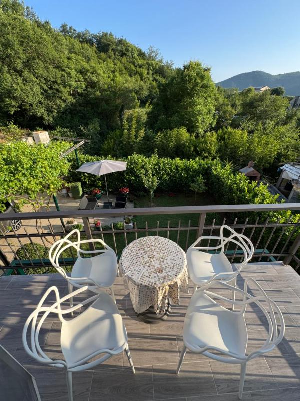 Double Room with Park View image 4