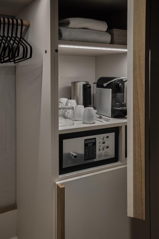 Adelante Grande image 4