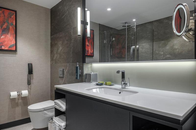 Deluxe Queen Room with Two Queen Beds image 1