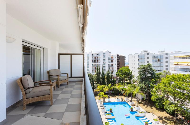 Suites del Mar Fenals Apartments - image 32