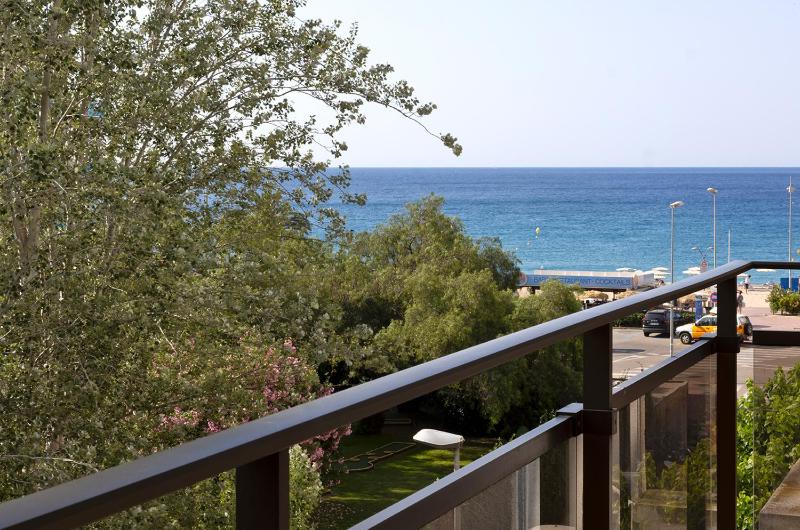 Suites del Mar Fenals Apartments - image 7