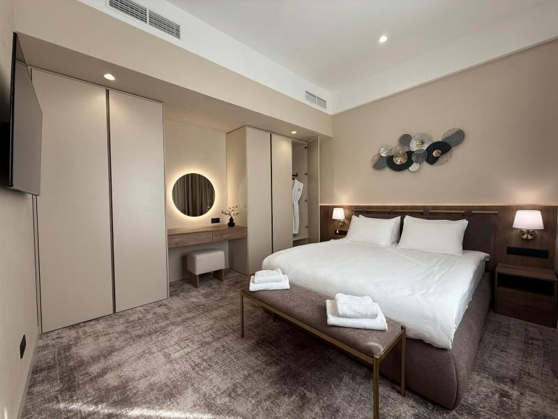 Bridal Suite image 1