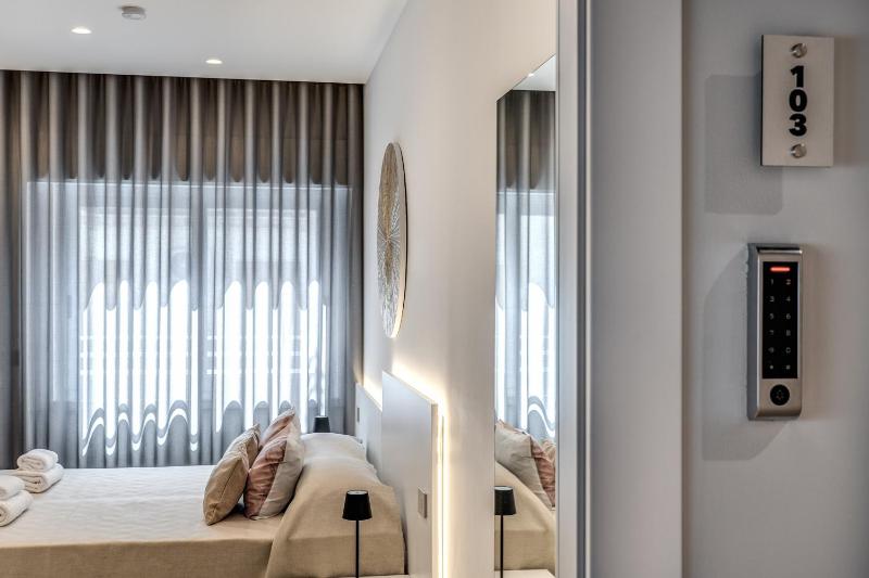 Double Room image 1