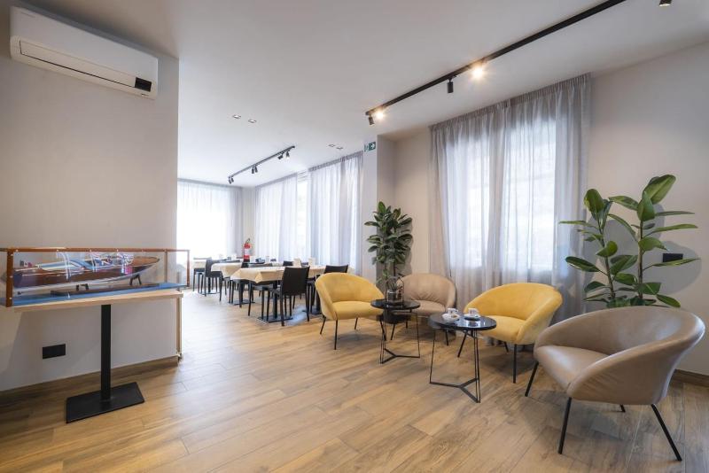 Global Hotel - image 50