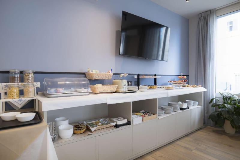 Global Hotel - image 21