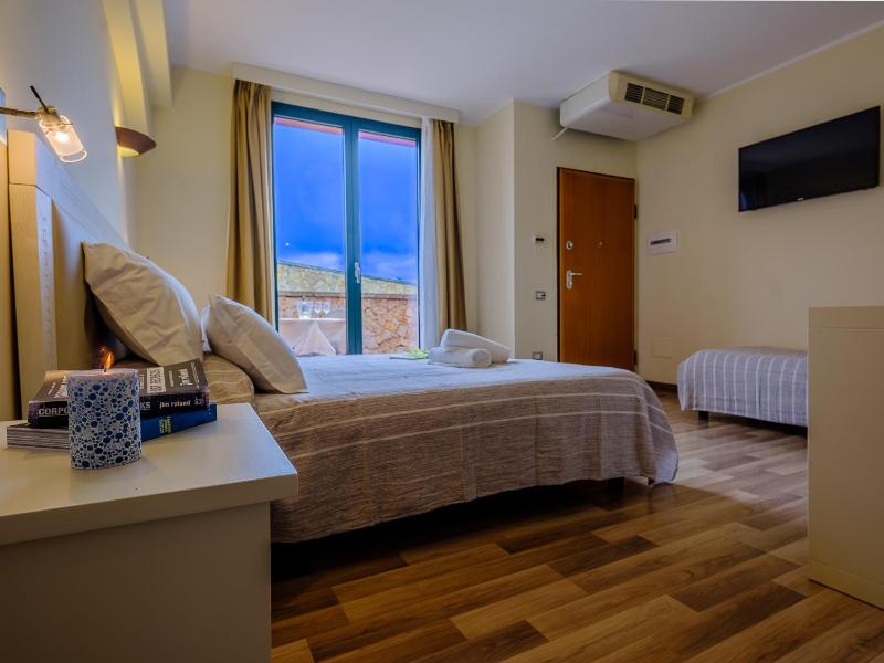 Triple Room image 1