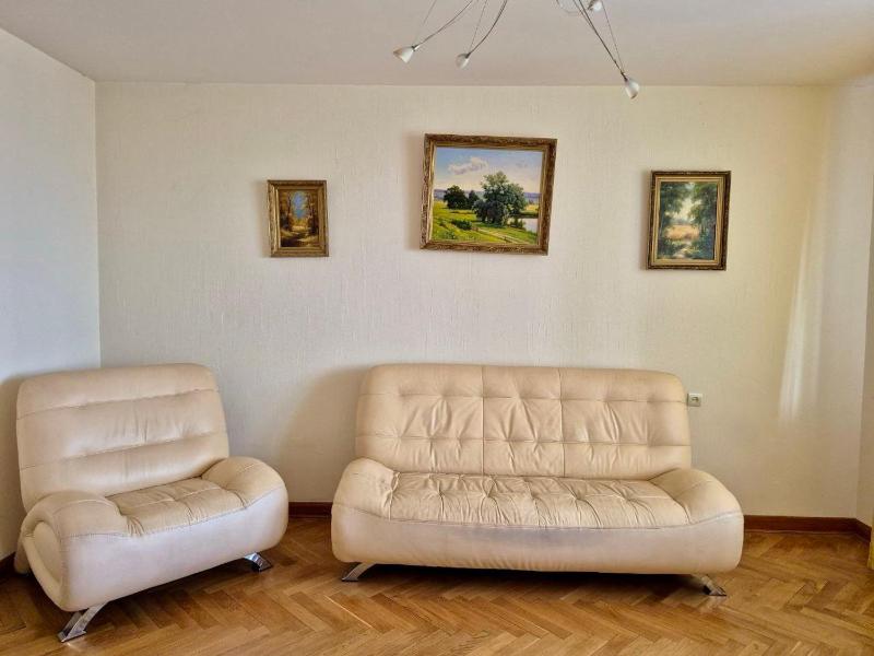 Аpartments at the Pecherska metro station - image 6