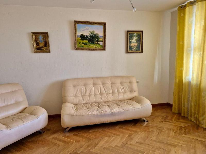 Аpartments at the Pecherska metro station - image 9